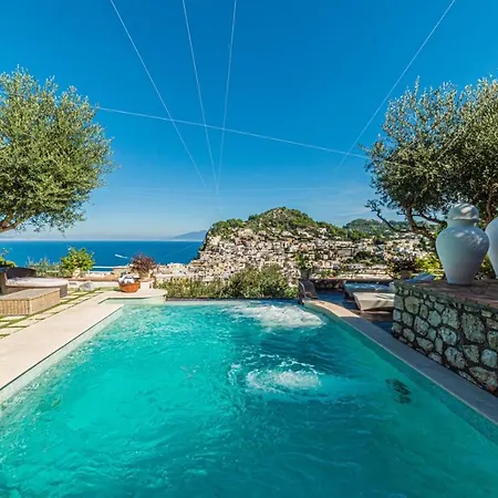 Pietra Salata Capri