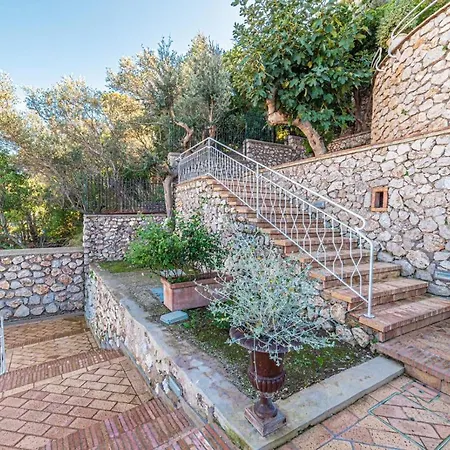 Pietra Salata * Capri